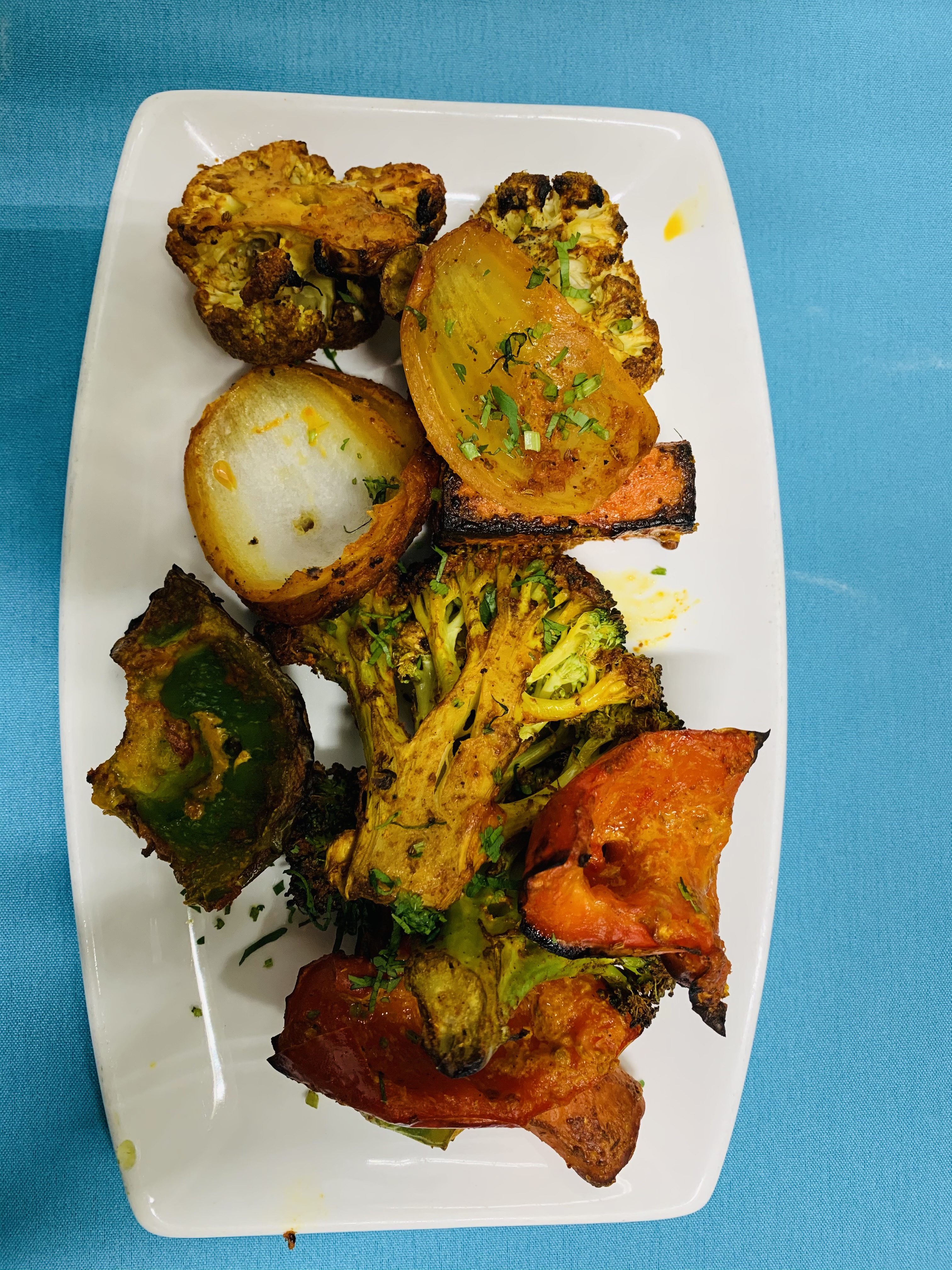 Order Tandoori Grilled Vegetables food online from Aahar Indian Cuisine store, New York on bringmethat.com