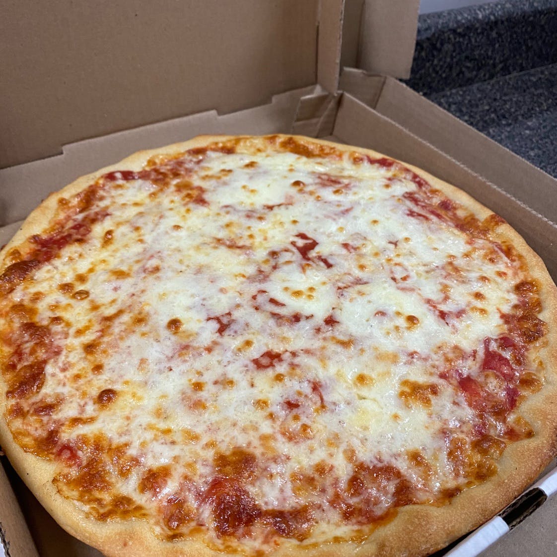 Order Sicilian Cheese Pizza - Large 18" food online from 5 Brothers Pizza & Pasta store, Brewster on bringmethat.com