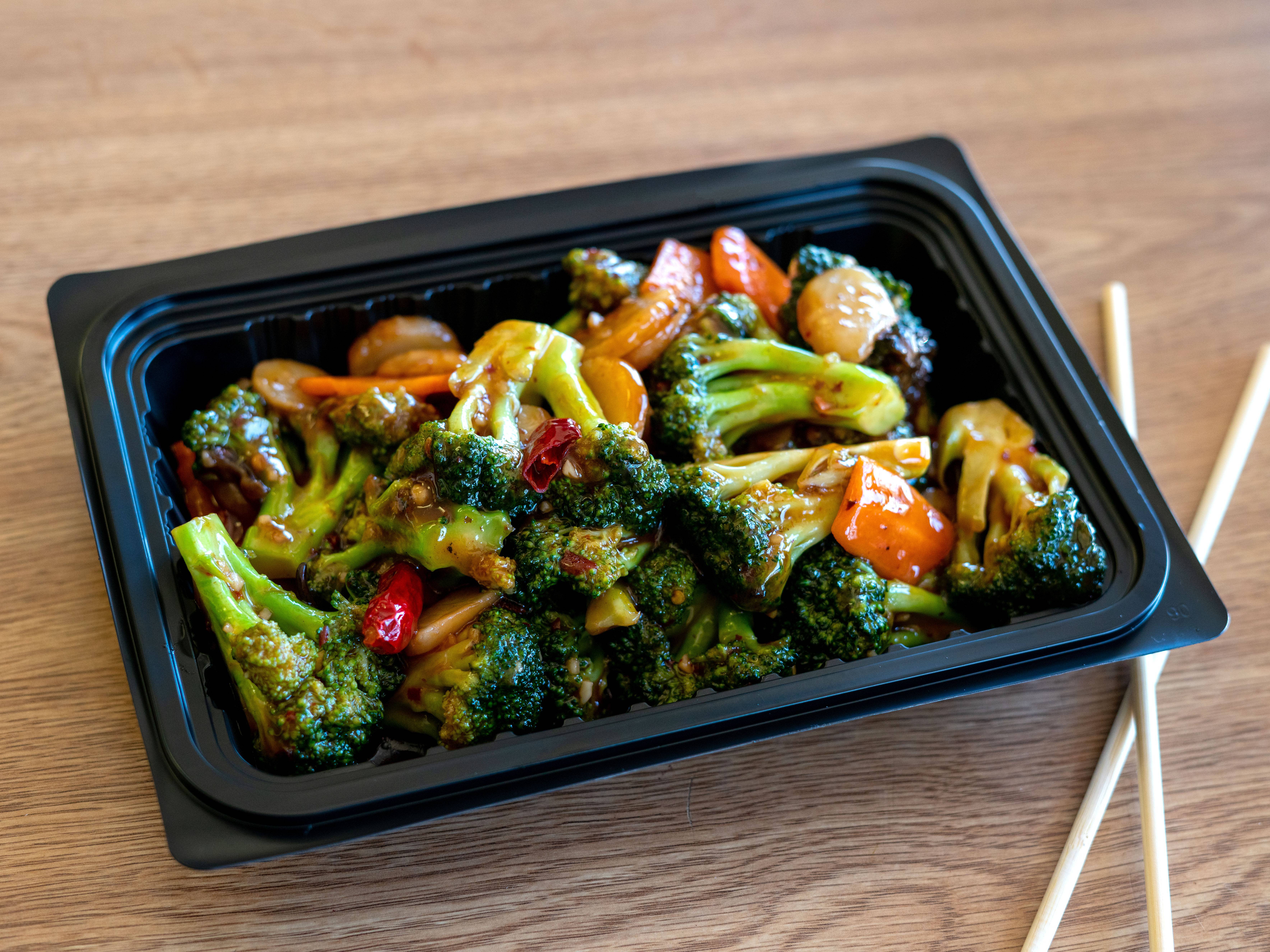 Order 801. Broccoli with Garlic Sauce food online from Panda Delite store, Carrollton on bringmethat.com