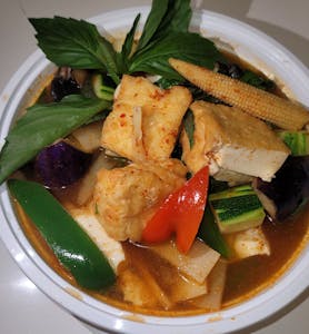 Order C-6. Junang Curry (Dinner) food online from Thai Smile store, Hamden on bringmethat.com