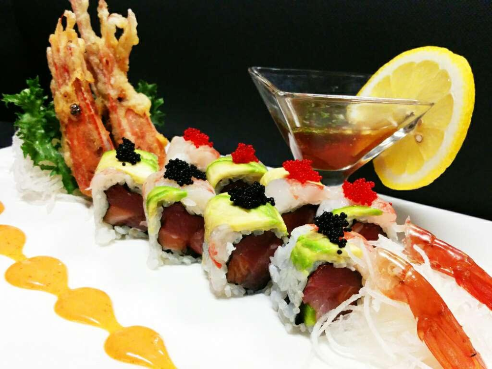 Order Jeff Roll food online from Taisho Bistro store, Buffalo on bringmethat.com
