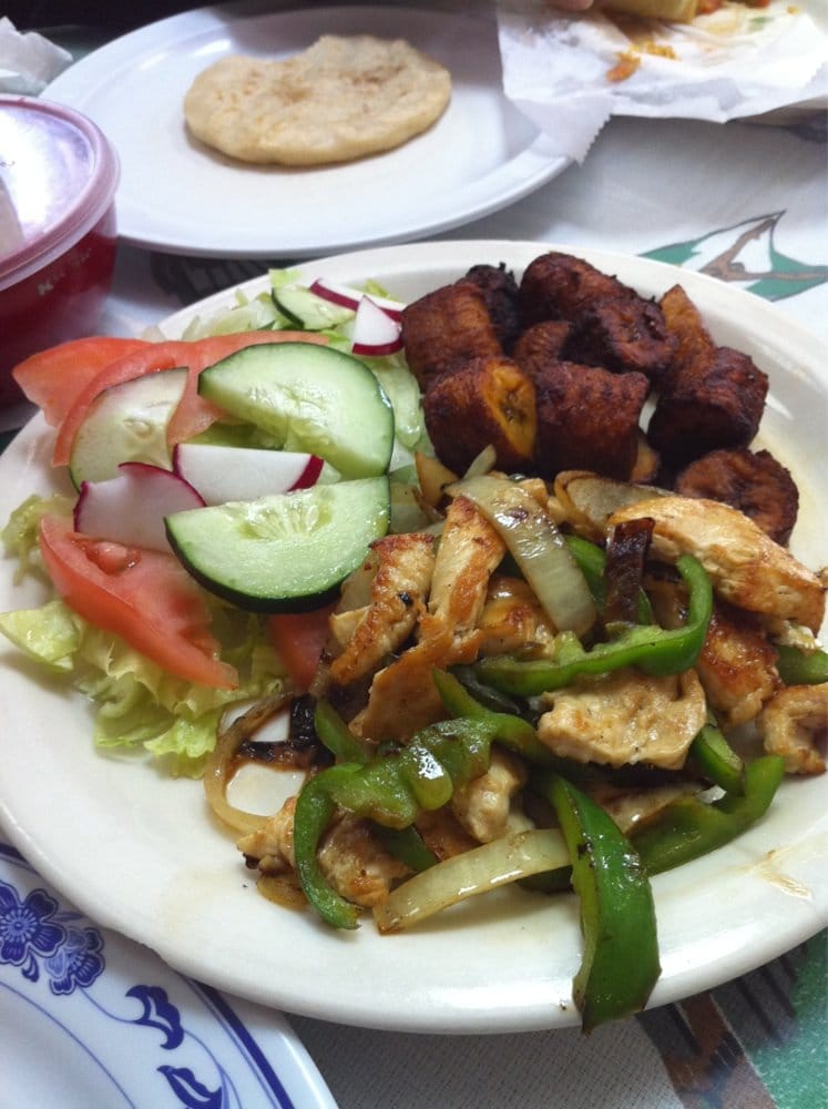 Order Salad Chicken Ensalada  food online from La Cabana Salvadorena store, New York on bringmethat.com
