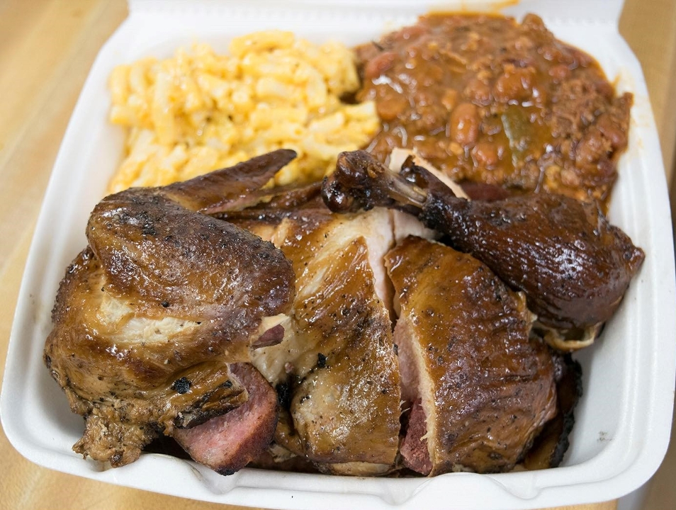 Order Chicken Dinner food online from Gilbert & Co. Bbq store, Humble on bringmethat.com