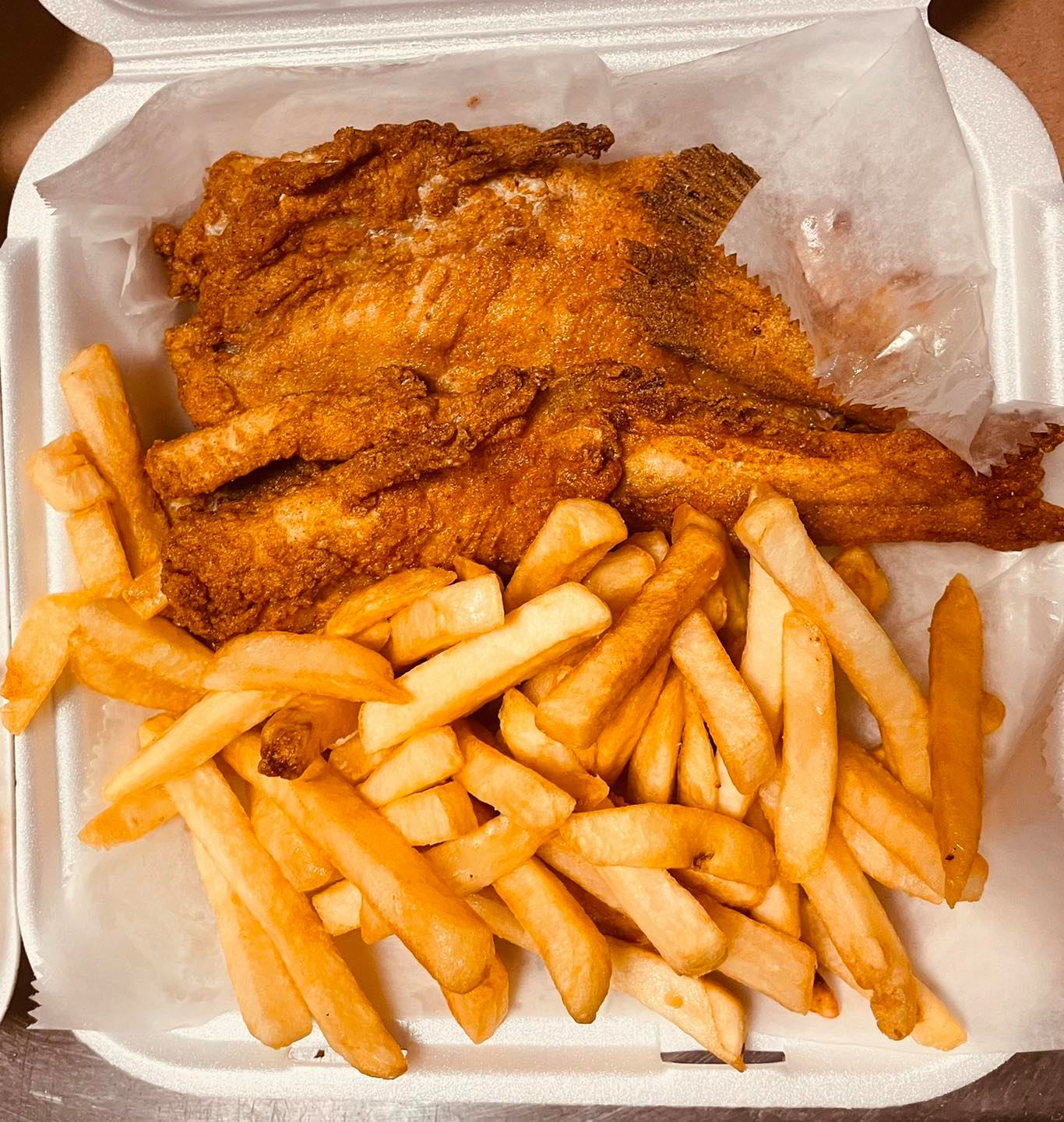 Order 3 pc fish Plater  food online from Ocean Crab House store, Warner Robins on bringmethat.com