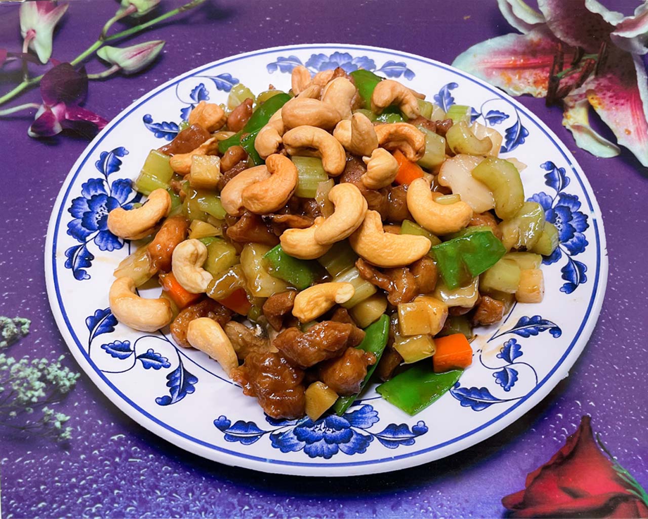 Order Chicken with Cashew Nuts food online from Mings Garden store, San Jose on bringmethat.com