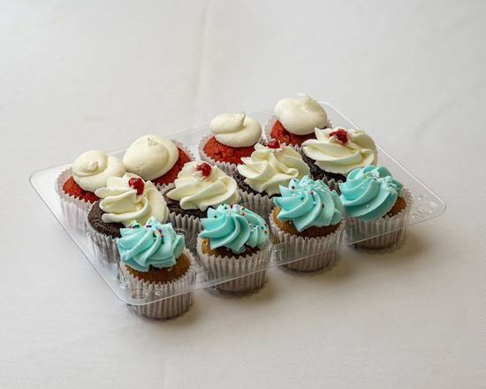 Order Poppable Minis  food online from Mo Pweeze Bakery store, Denville on bringmethat.com
