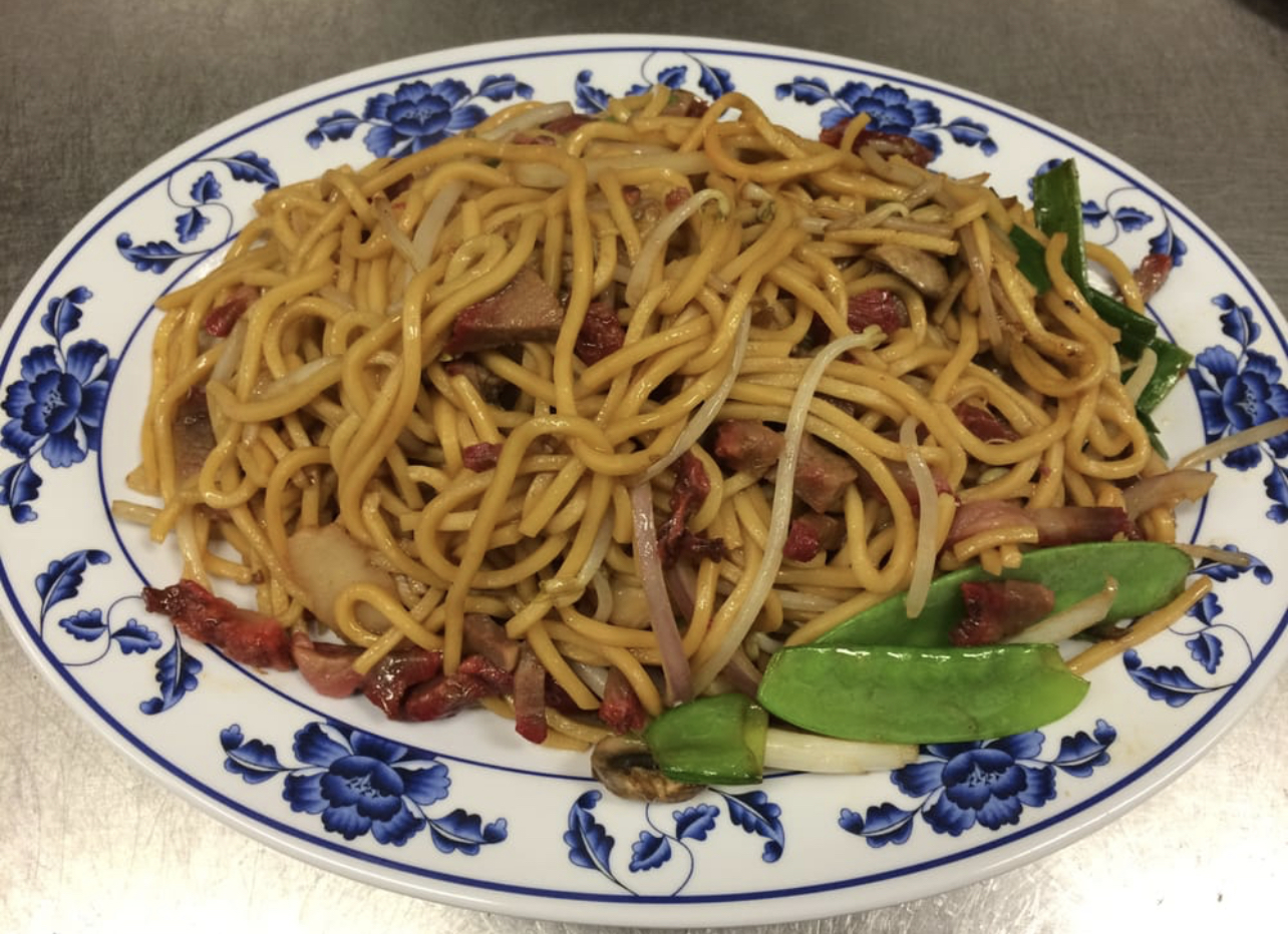 Order 160. Shanghai Lo Mein with BBQ Pork (Spaghetti Noodles) food online from Mr Chop Suey store, Blue Island on bringmethat.com