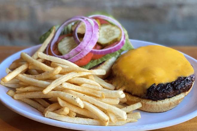 Order Classic Cheeseburger food online from Mac's Wood Grilled store, Chicago on bringmethat.com