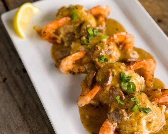 Order Shrimp & Grits food online from Don's Seafood Hut store, Metairie on bringmethat.com