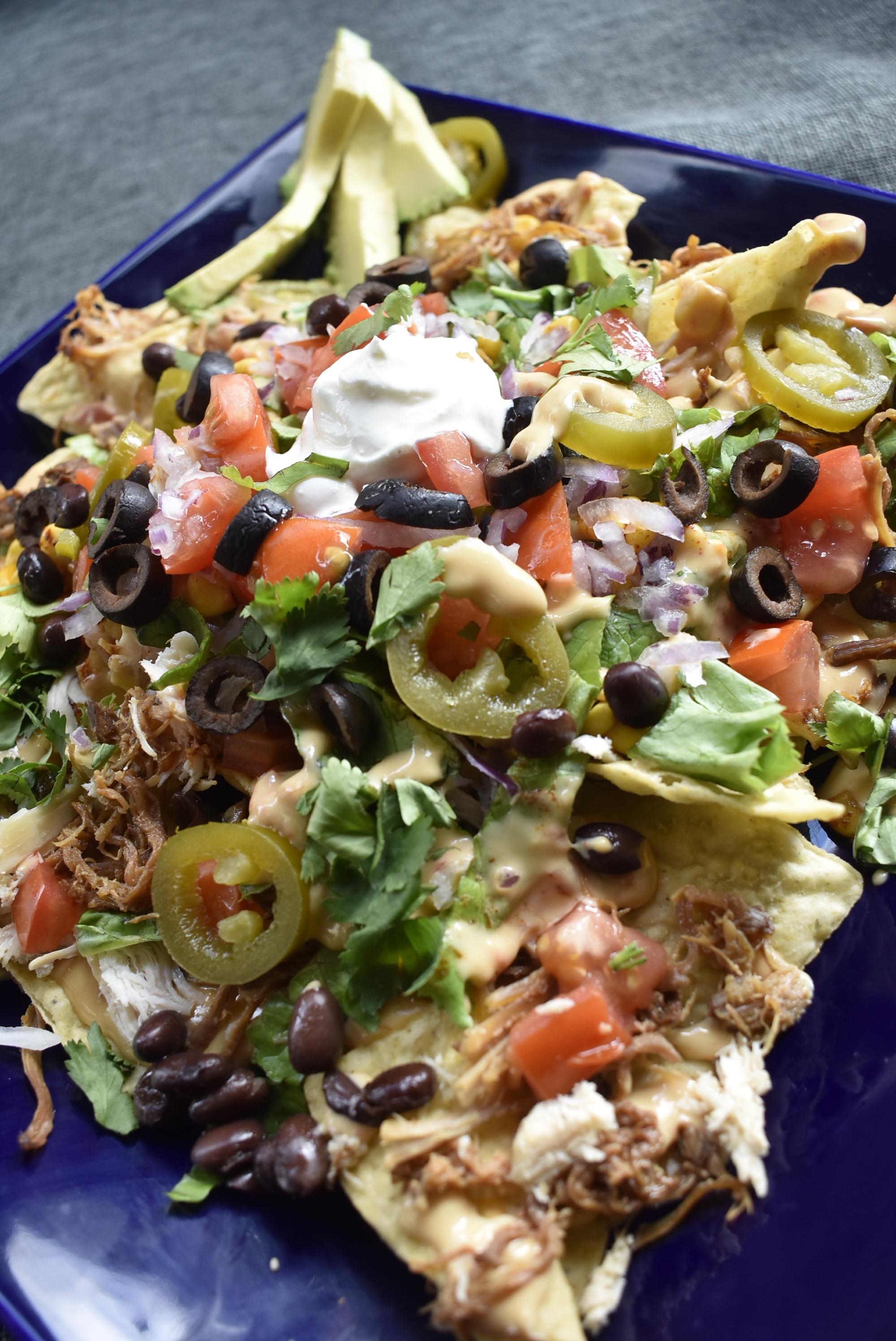 Order NACHOS (w/Meat) food online from Cantina Taco store, Rockford on bringmethat.com