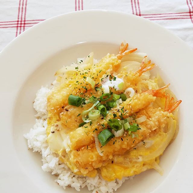 Order R1. Shrimp Rice Bowl food online from Mom's Kitchen Korean Cuisine store, Carrollton on bringmethat.com