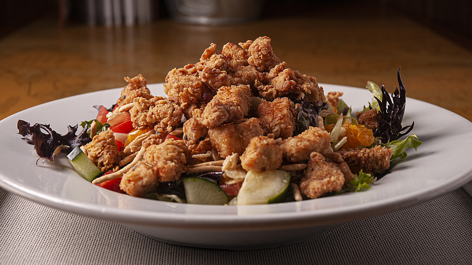 Order Crispy Chinese Chicken Salad food online from Flanigan Boathouse store, Conshohocken on bringmethat.com