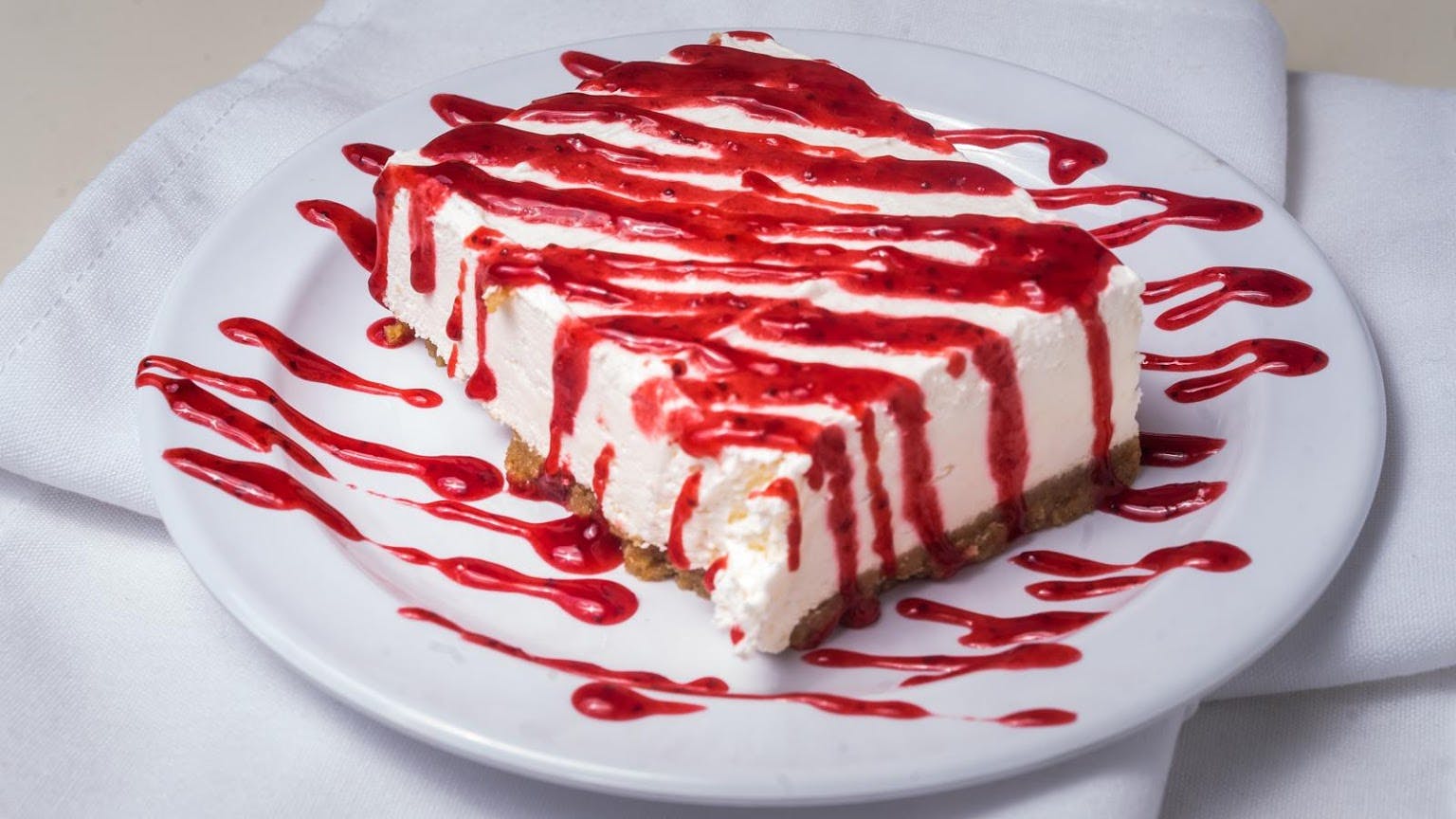 Order Gramma Stones Strawberry Cheese Cake - Dessert food online from Sweet Taste of Italy store, Brooklyn Park on bringmethat.com