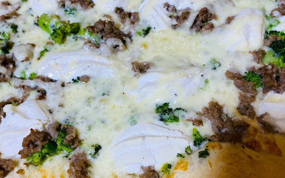Order White Sausage & Broccoli Pizza - Small 14'' (6 Slices) food online from Panatieri's Pizza & Pasta store, Warren on bringmethat.com