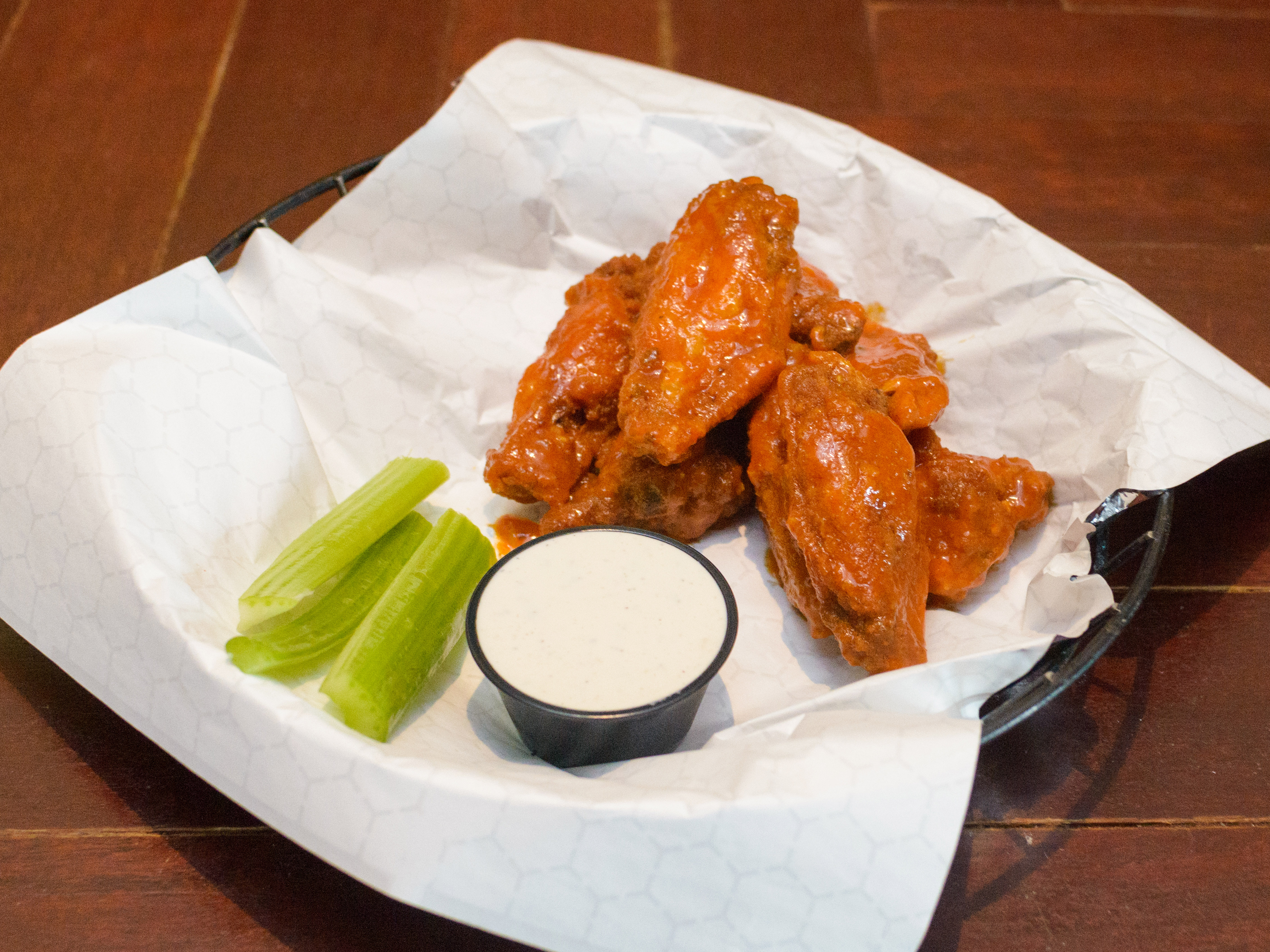 Order 8 Wings  food online from City Tap and Grill store, Norridge on bringmethat.com