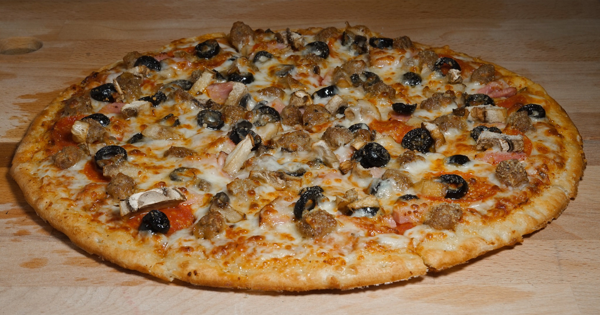 Order Black Jack Pizza food online from Wild Pepper Pizza store, Salt Lake City on bringmethat.com