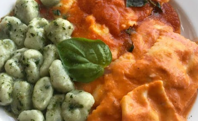 Order Duo di Ravioli food online from Gio Cucina Napoletana store, Encino on bringmethat.com