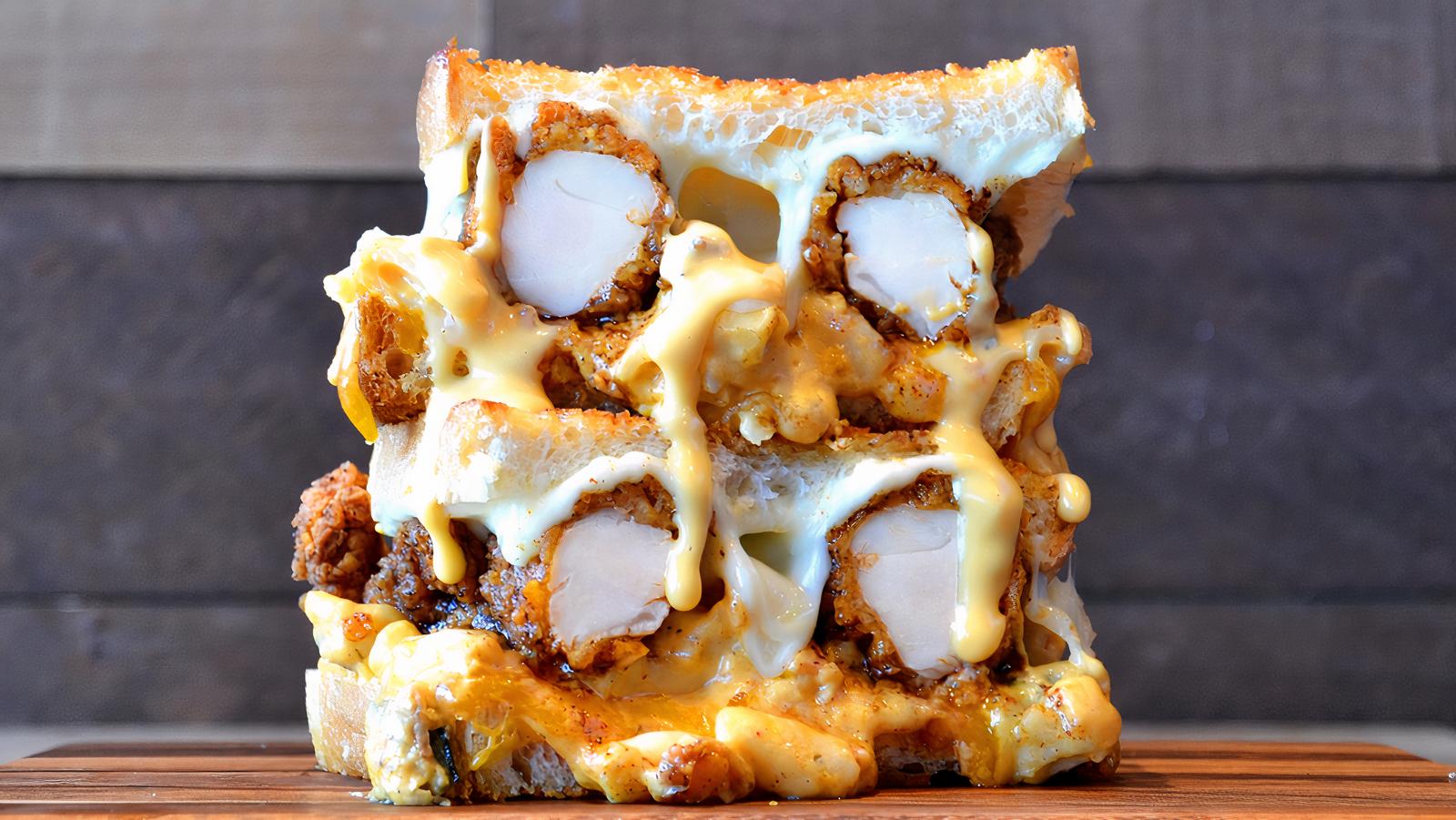 Order Nashville Hot Chicken Grilled Cheese food online from Kings Family Restaurants store, Greensburg on bringmethat.com