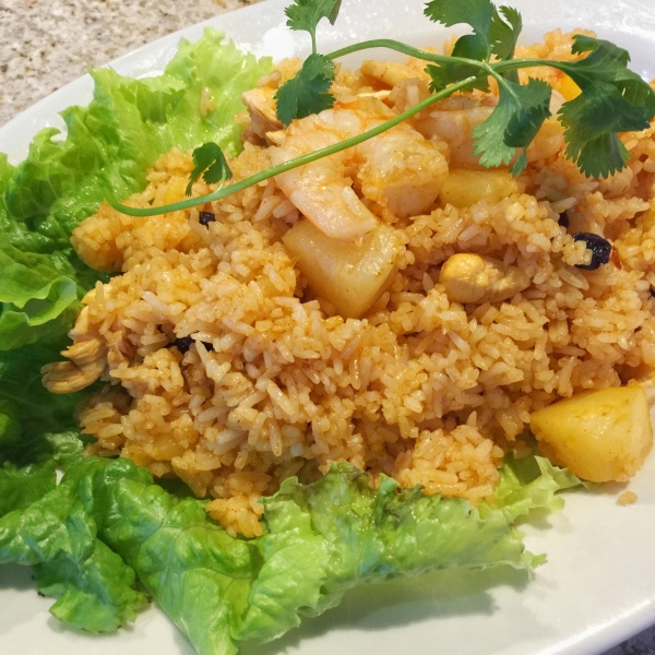 Order Pineapple Fried Rice food online from Ing Doi Thai Kitchen store, Saugus on bringmethat.com