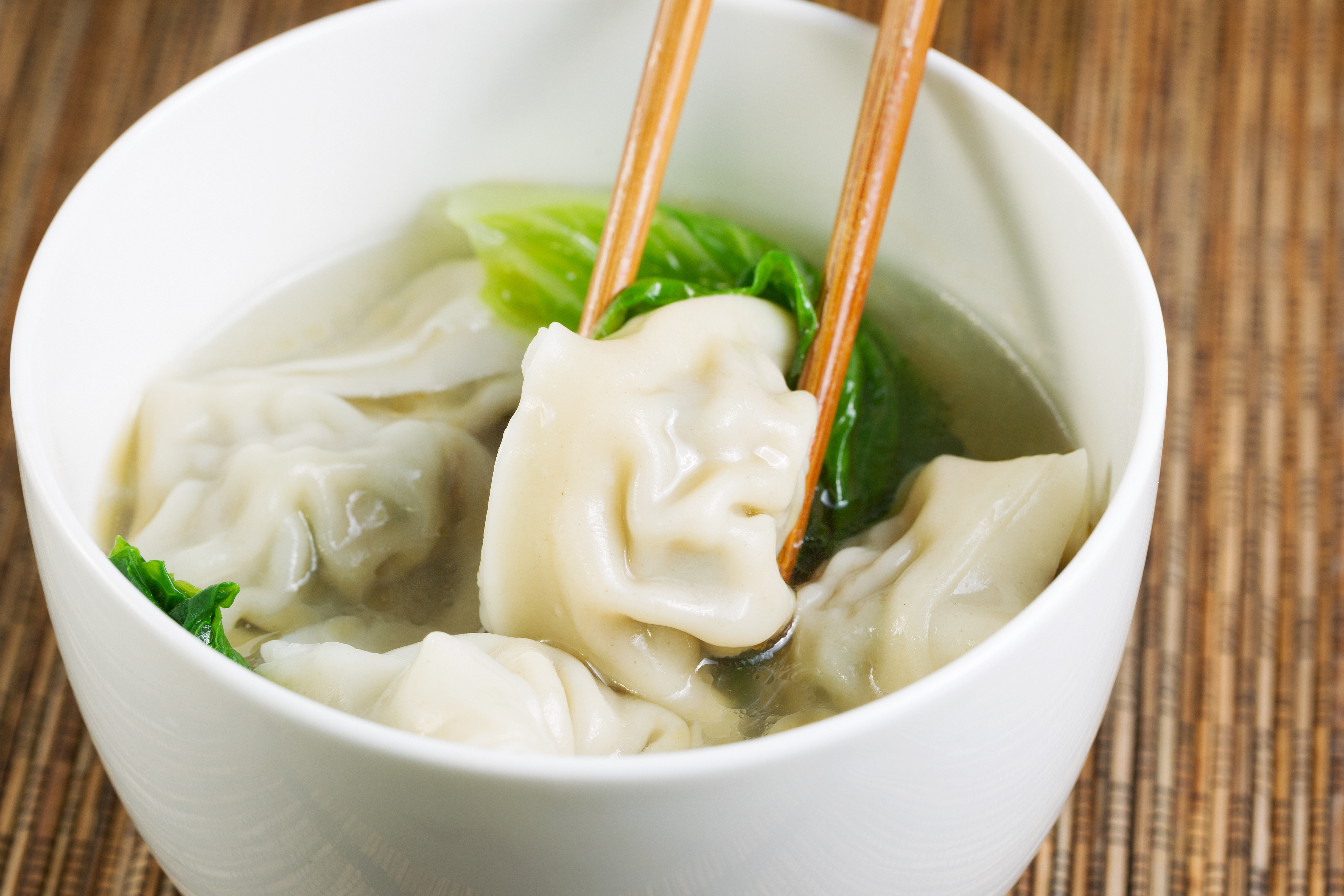 Order Wonton Soup food online from King's Asian Chef store, Springfield on bringmethat.com