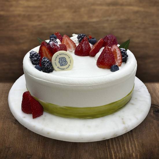 Order Green Tea Strawberry Cake food online from Paris Baguette store, South San Francisco on bringmethat.com