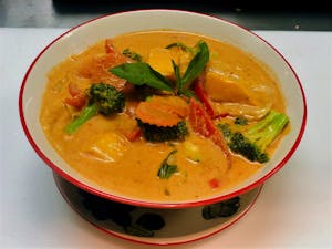 Order Mango Curry food online from Tamarind Thai Cuisine store, Camarillo on bringmethat.com