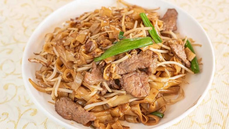 Order Scrambled Egg & Satay Sauce with Beef Chow Fun food online from Kitchen Of Alameda store, Alameda on bringmethat.com