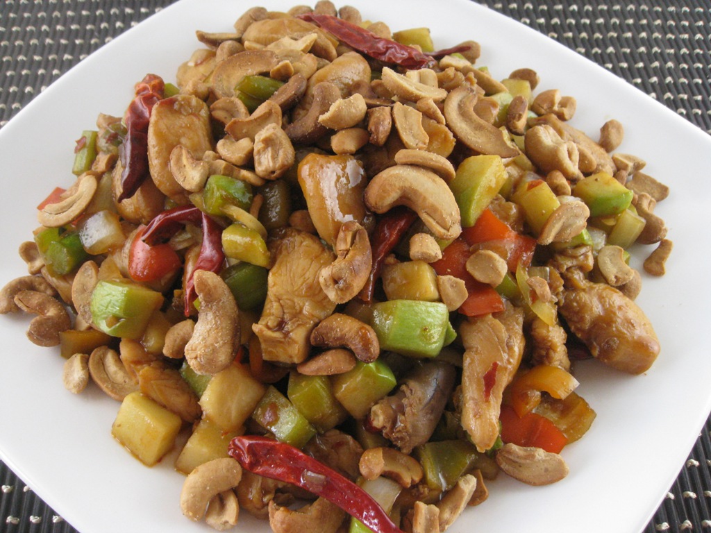 Order 89. Large Diced Chicken with Cashew Nuts food online from China Chef store, Edison on bringmethat.com