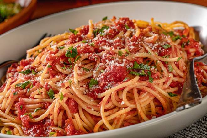 Order Spaghetti Pomodoro food online from Bertucci Manchester Mall store, Manchester on bringmethat.com