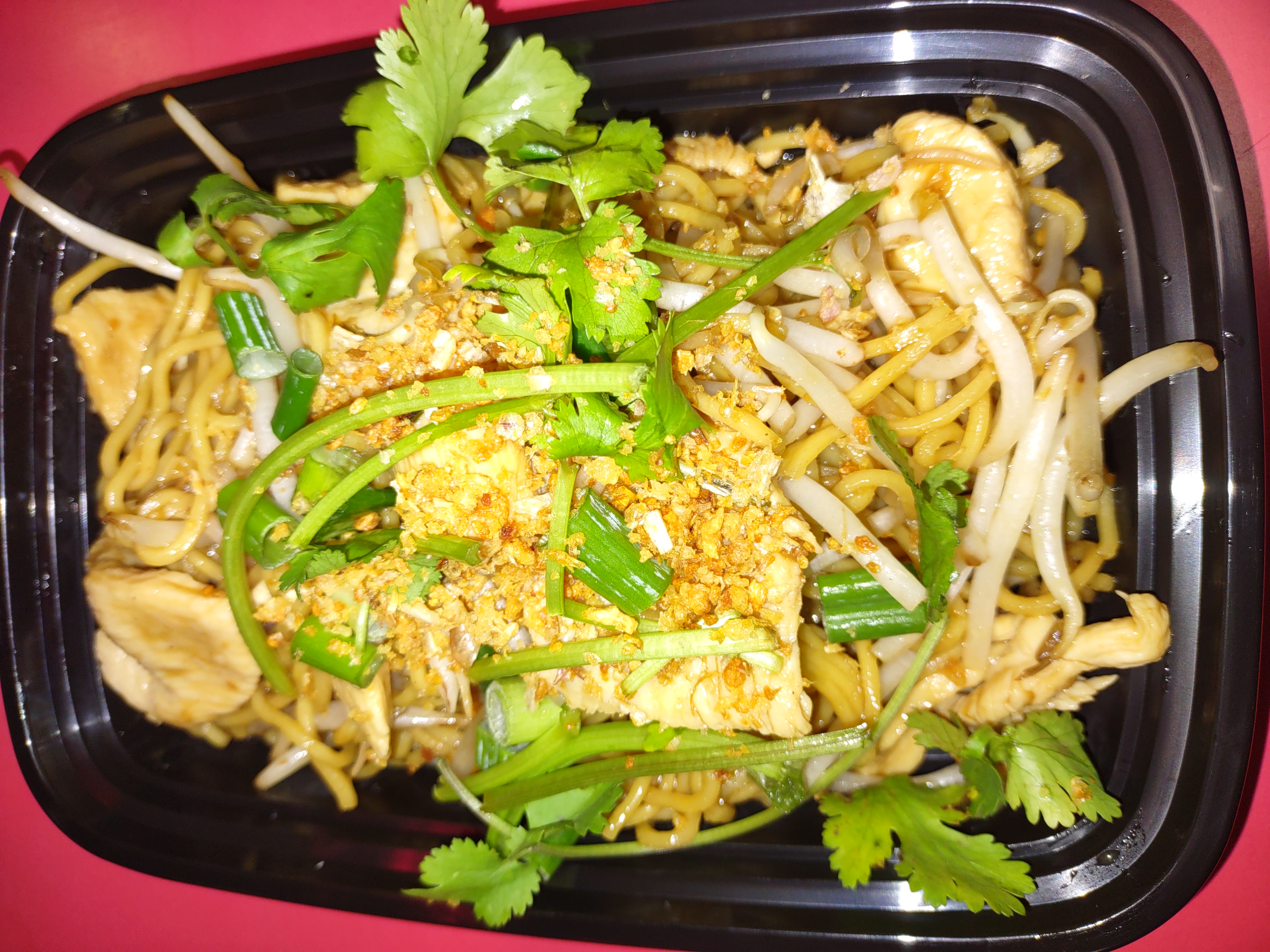 Order N9. Egg Noodles food online from Thai Star Thai Food store, Ventura on bringmethat.com