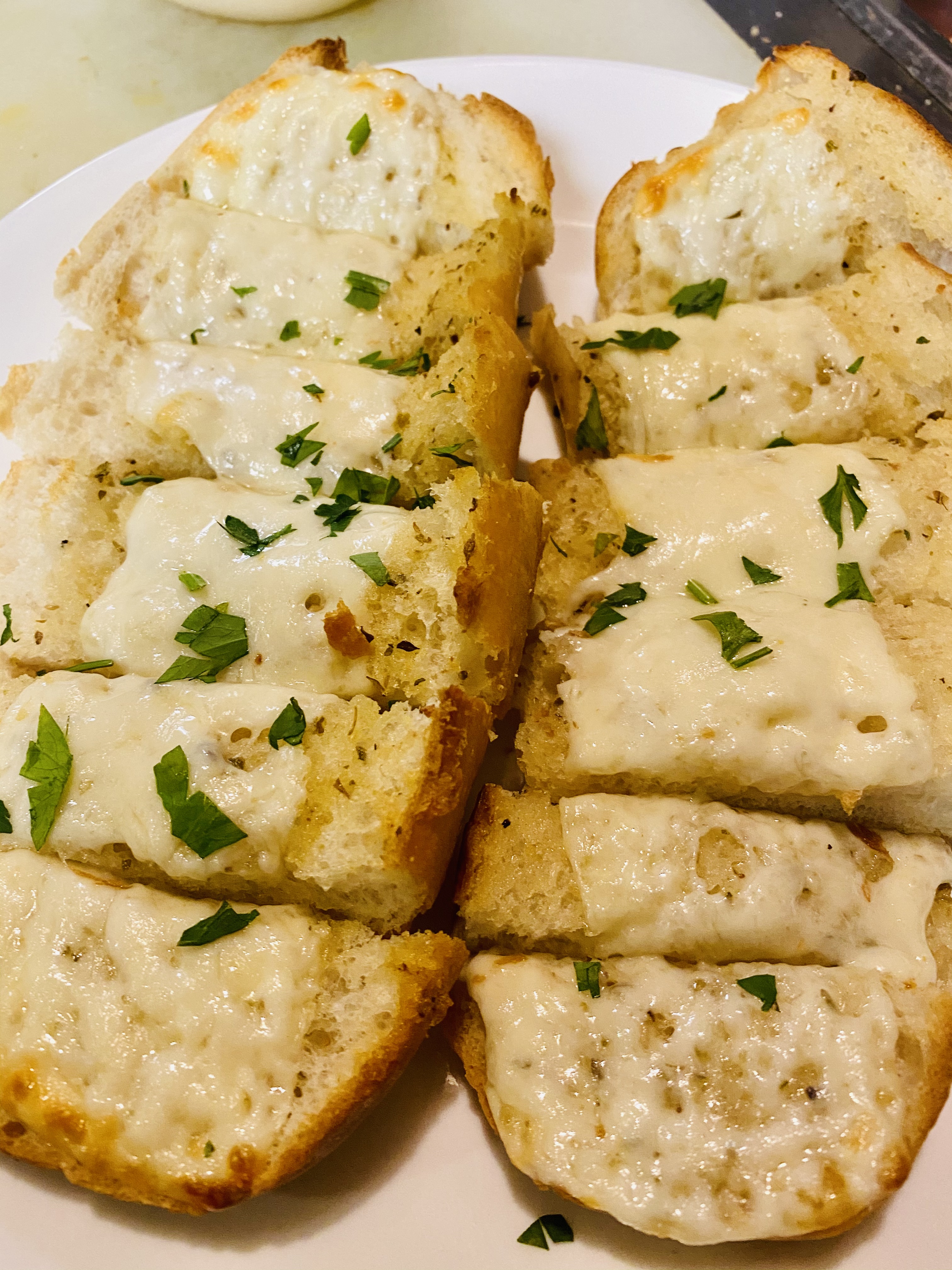 Order Garlic Bread with Cheese food online from Tre Colore store, Middletown on bringmethat.com