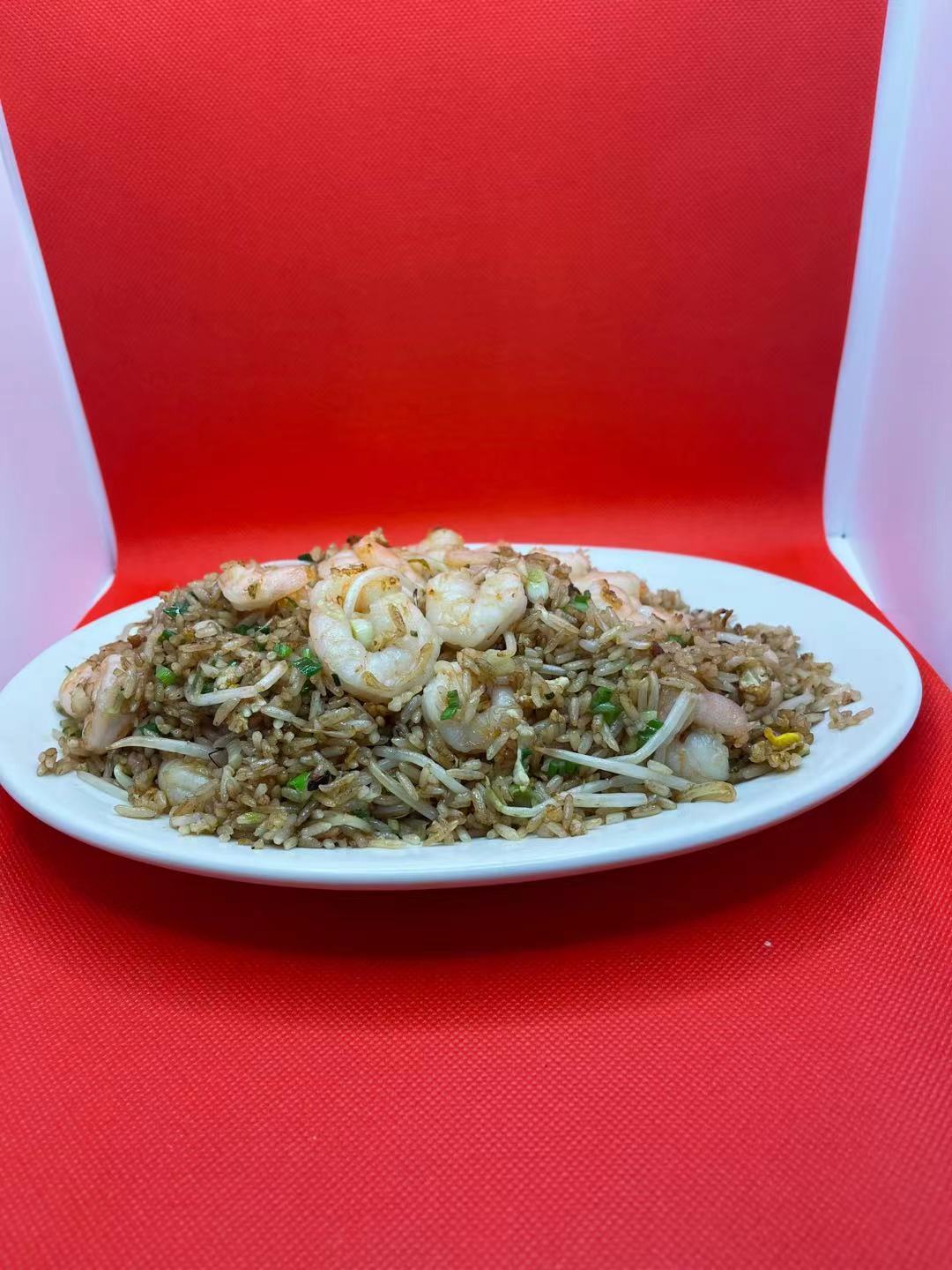Order 35. Fresh Shrimp Fried Rice 虾仁炒饭 food online from Ka Hing Chinese Restaurant store, Novi on bringmethat.com