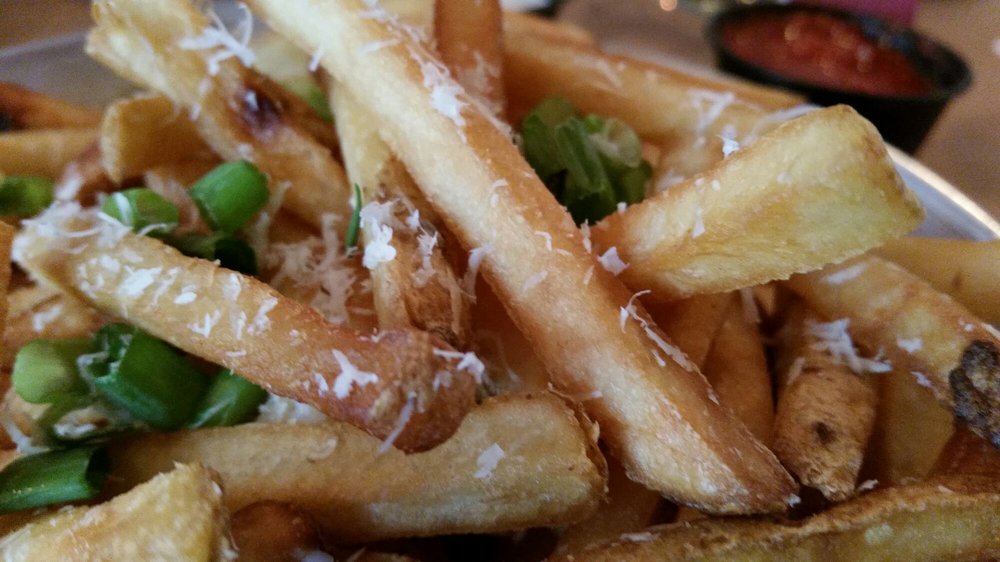 Order Fries food online from Brass Rail Pizza Bar store, Detroit on bringmethat.com
