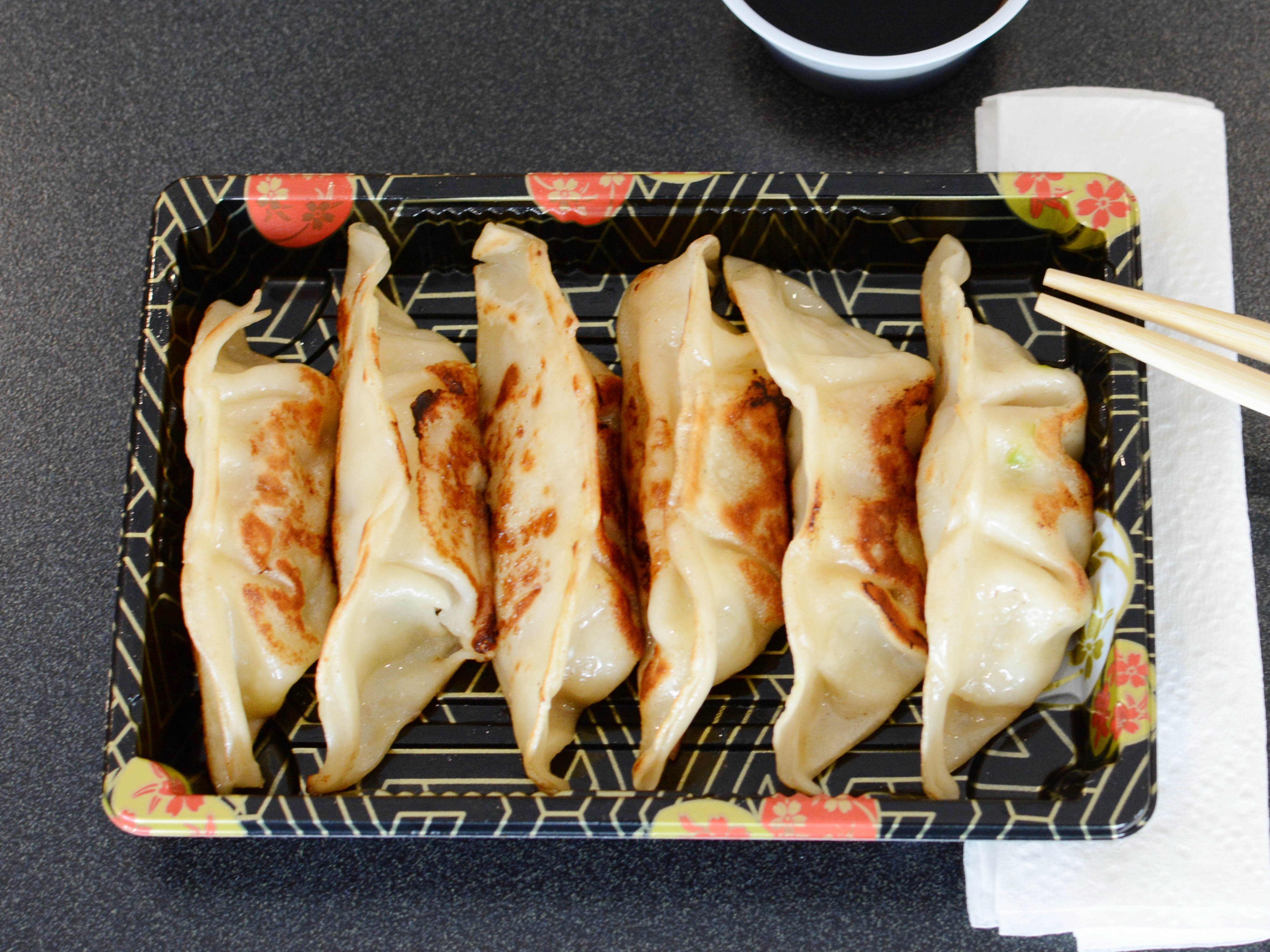Order 6 Chicken Gyoza food online from Bento House store, Reston on bringmethat.com