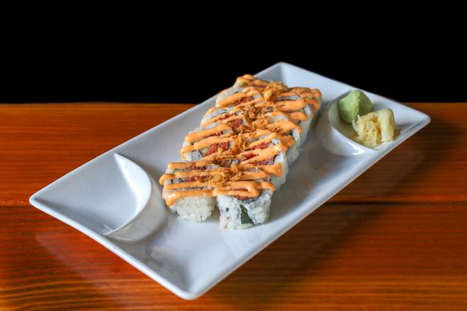 Order Spicy Tuna Roll food online from Tommy Tavern + Tap store, Bridgewater Township on bringmethat.com