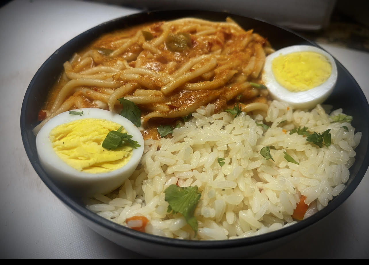 Order SPAGHETTI AND RICE BOWL food online from El Mexireno store, Oxon Hill on bringmethat.com