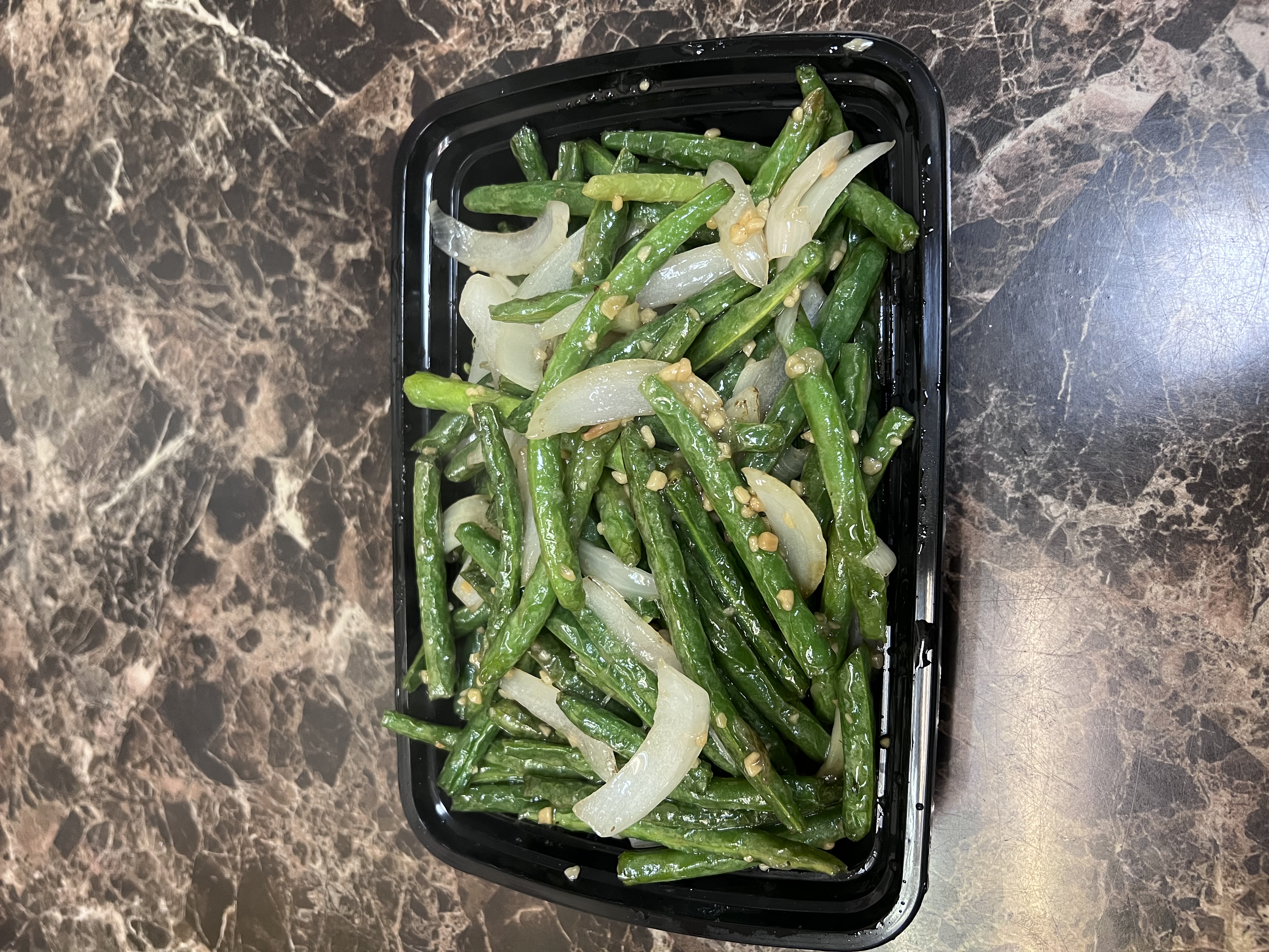 Order 89. Garlic String Beans food online from King Kong Chinese Restaurant store, Oakland on bringmethat.com