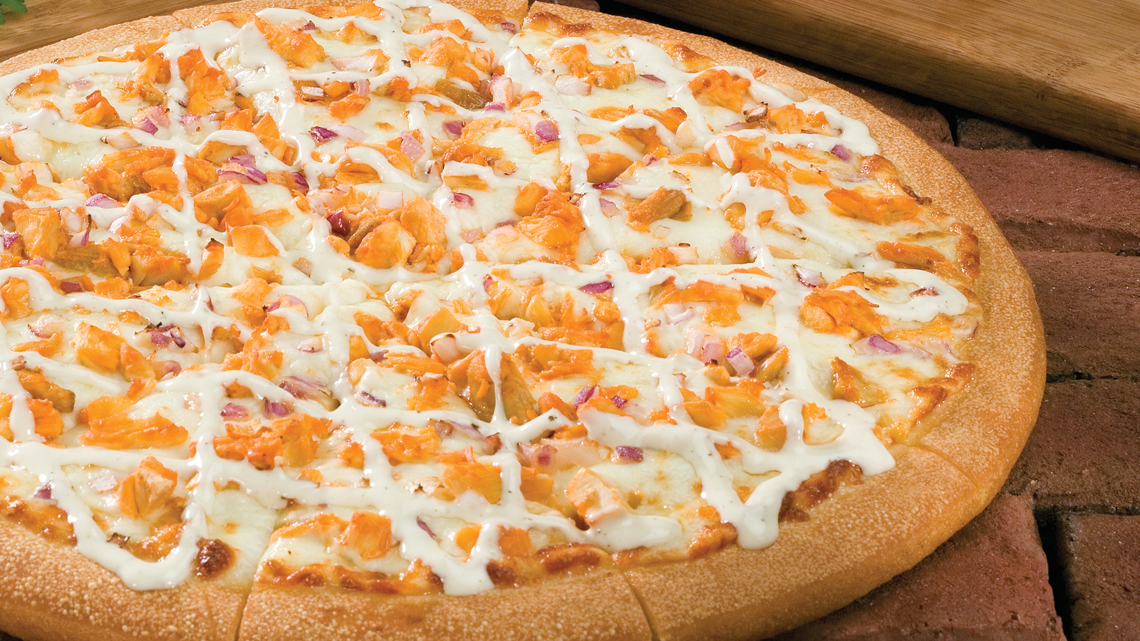 Order Super Specialty Buffalo Chicken Pizza food online from Godfathers Pizza store, Cedar Rapids on bringmethat.com