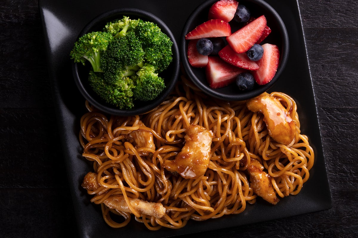 Order Kids Lo Mein food online from P.F. Chang To Go store, Irving on bringmethat.com