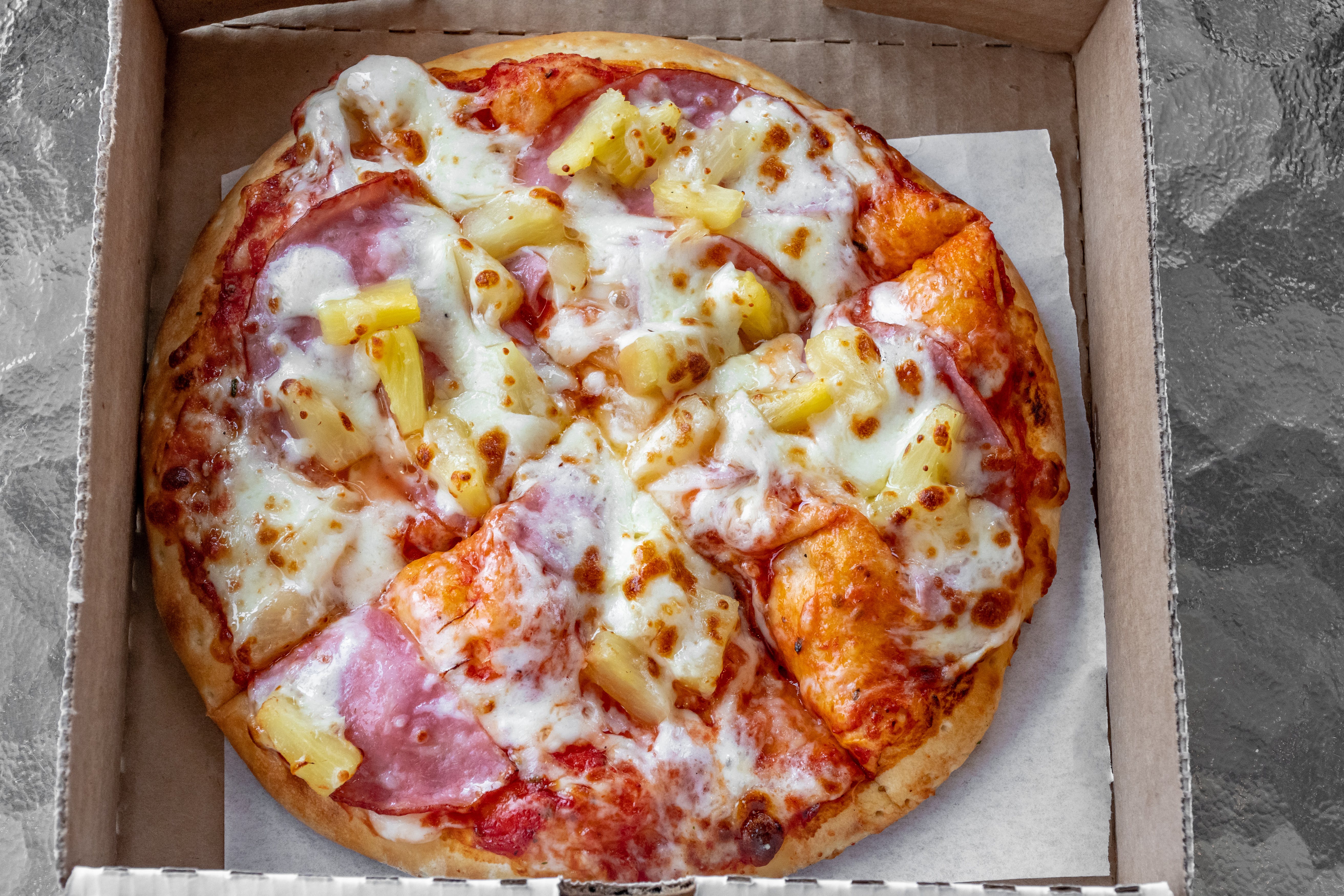 Order Hawaiian Pizza - Personal 8" (4 Slices) food online from Rock Creek Pizza store, Sandy on bringmethat.com