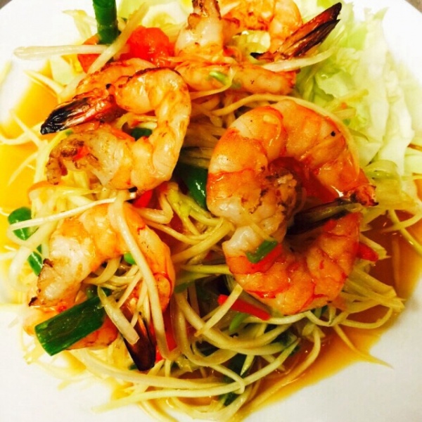 Order Shrimp Papaya Salad food online from Pad Thai Restaurant store, Santa Ana on bringmethat.com