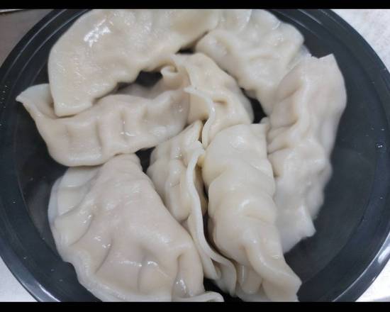 Order Steamed Pork Dumplings 水饺 food online from Mr. Wonton store, Egg Harbor Township on bringmethat.com