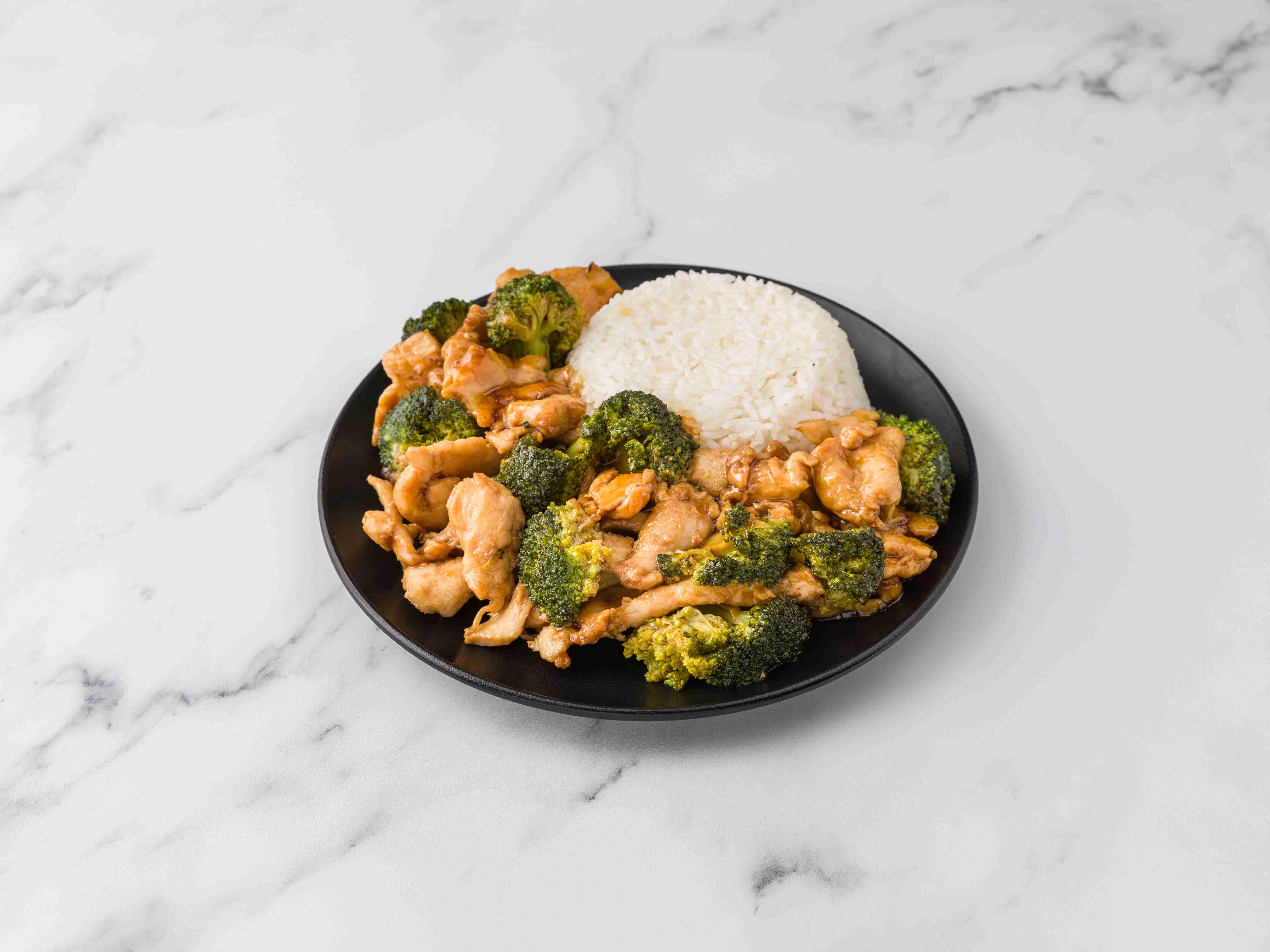 Order 56. Quart of Chicken with Broccoli food online from China king store, New York on bringmethat.com