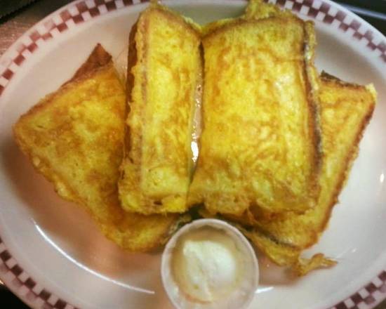 Order 3pc Fluffy Delicious French Toast food online from Dynasty Restaurant Co. store, Racine on bringmethat.com