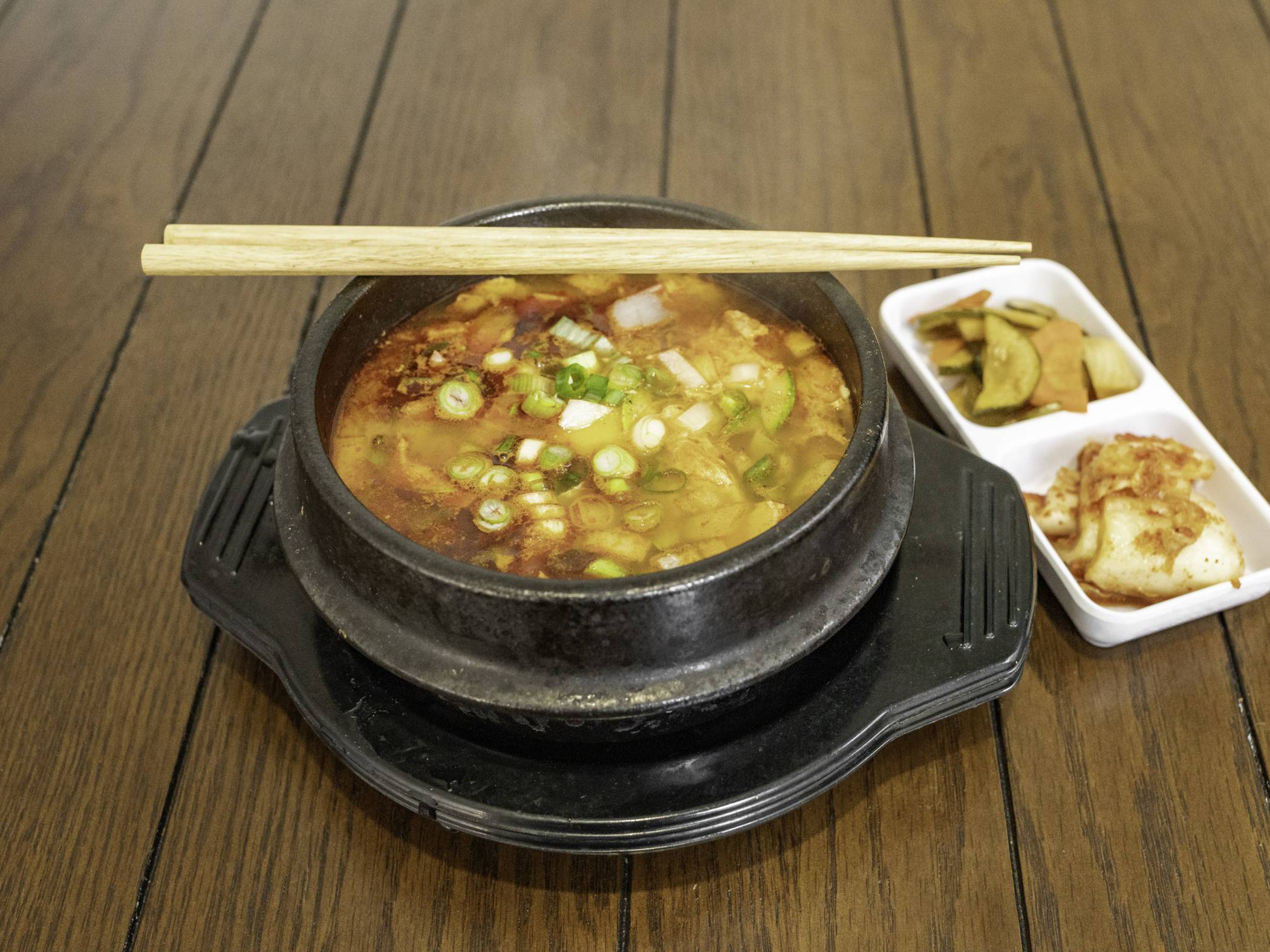 Order 15. 순두부찌개 Sundubu Jjigae food online from Woori Korean Restaurant store, Brooklyn on bringmethat.com