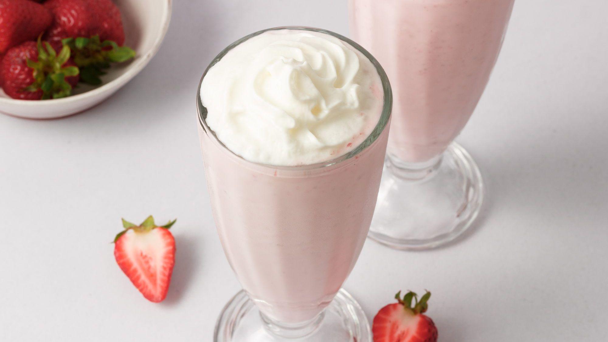 Order Strawberry Milk Shake food online from Manakeesh Cafe Bakery store, Philadelphia on bringmethat.com