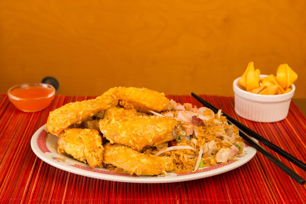 Order S2. Fried Chicken Wings Special Combo food online from Golden Palace store, Clifton on bringmethat.com