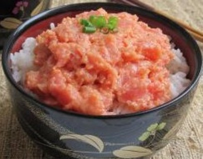 Order Spicy Tuna Donburi food online from Fuji Sushi store, Camarillo on bringmethat.com