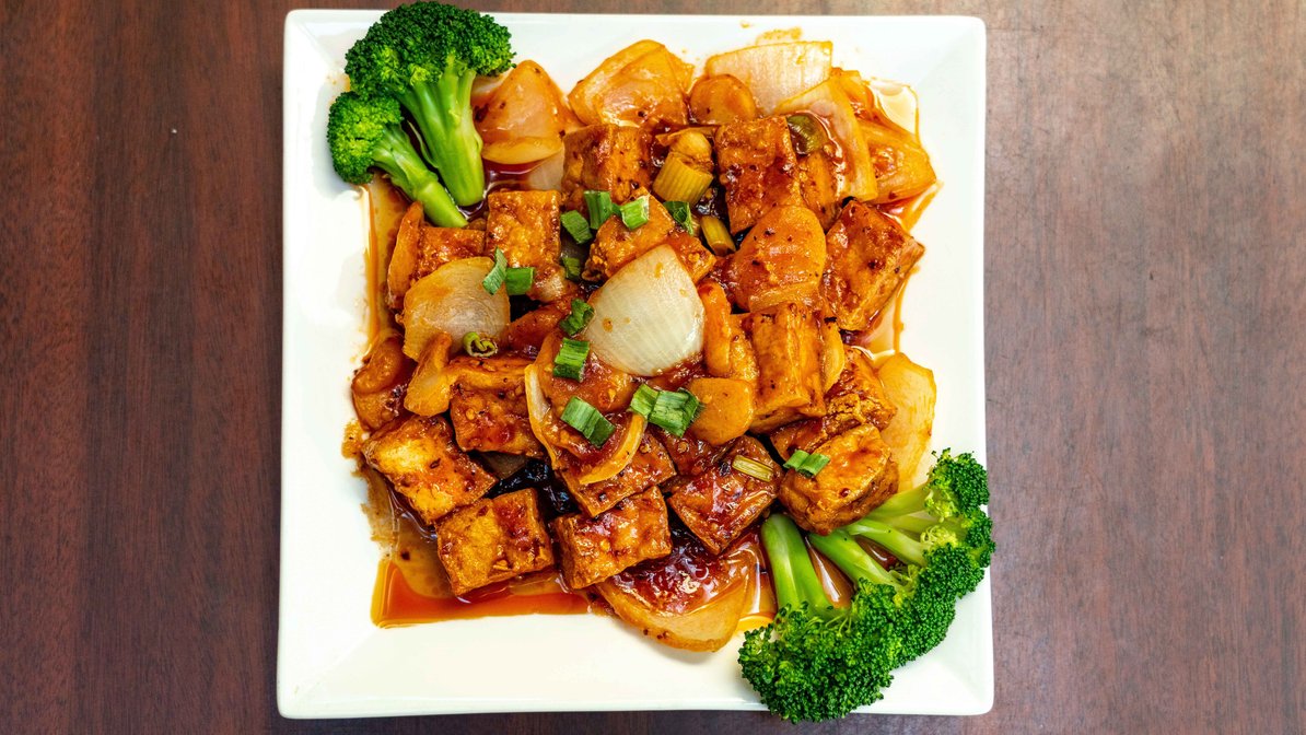 Order Szechuan Main Dish food online from Hot Wok Bistro store, San Mateo on bringmethat.com