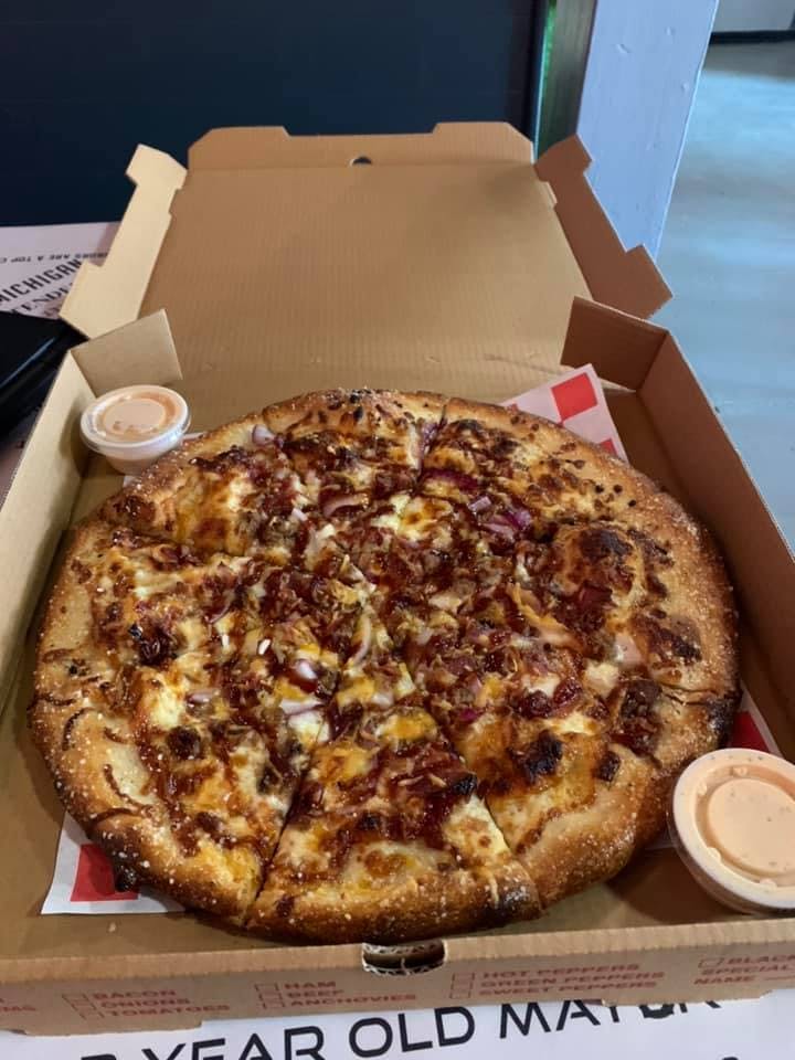 Order Spicy Bacon Chicken Ranch Pizza - 14" food online from Stone Oven Downtown store, Wichita Falls on bringmethat.com